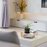 4 Bed Sea View Villa With Breakfast - Kbr32