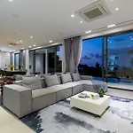 4 Bed Sea View Villa With Breakfast - Kbr32